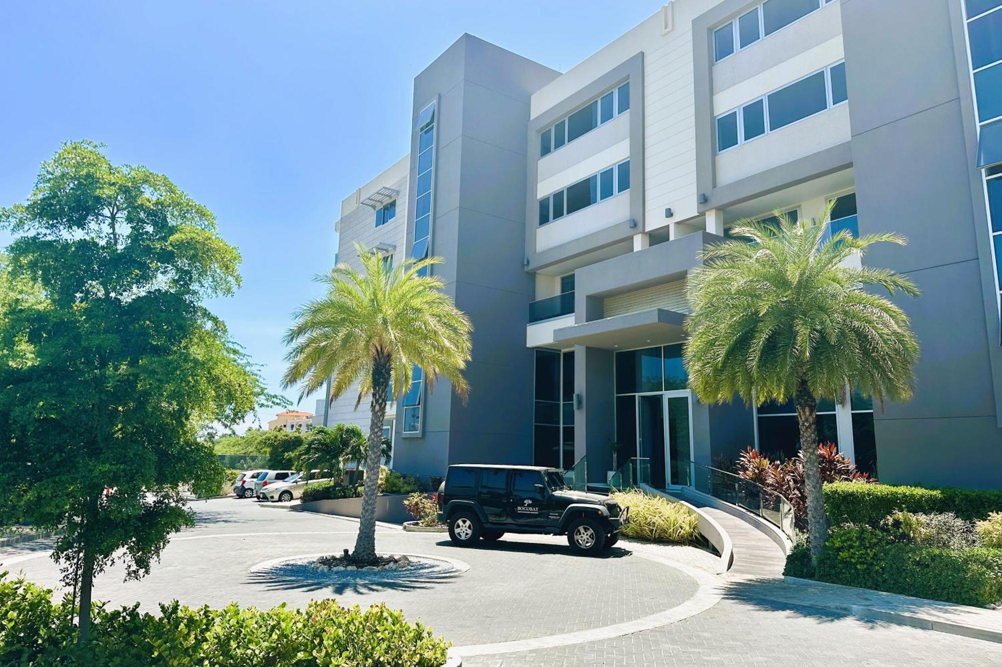 O Condominium Beachfront Residences, By Bocobay Aruba Palm Beach Exterior photo