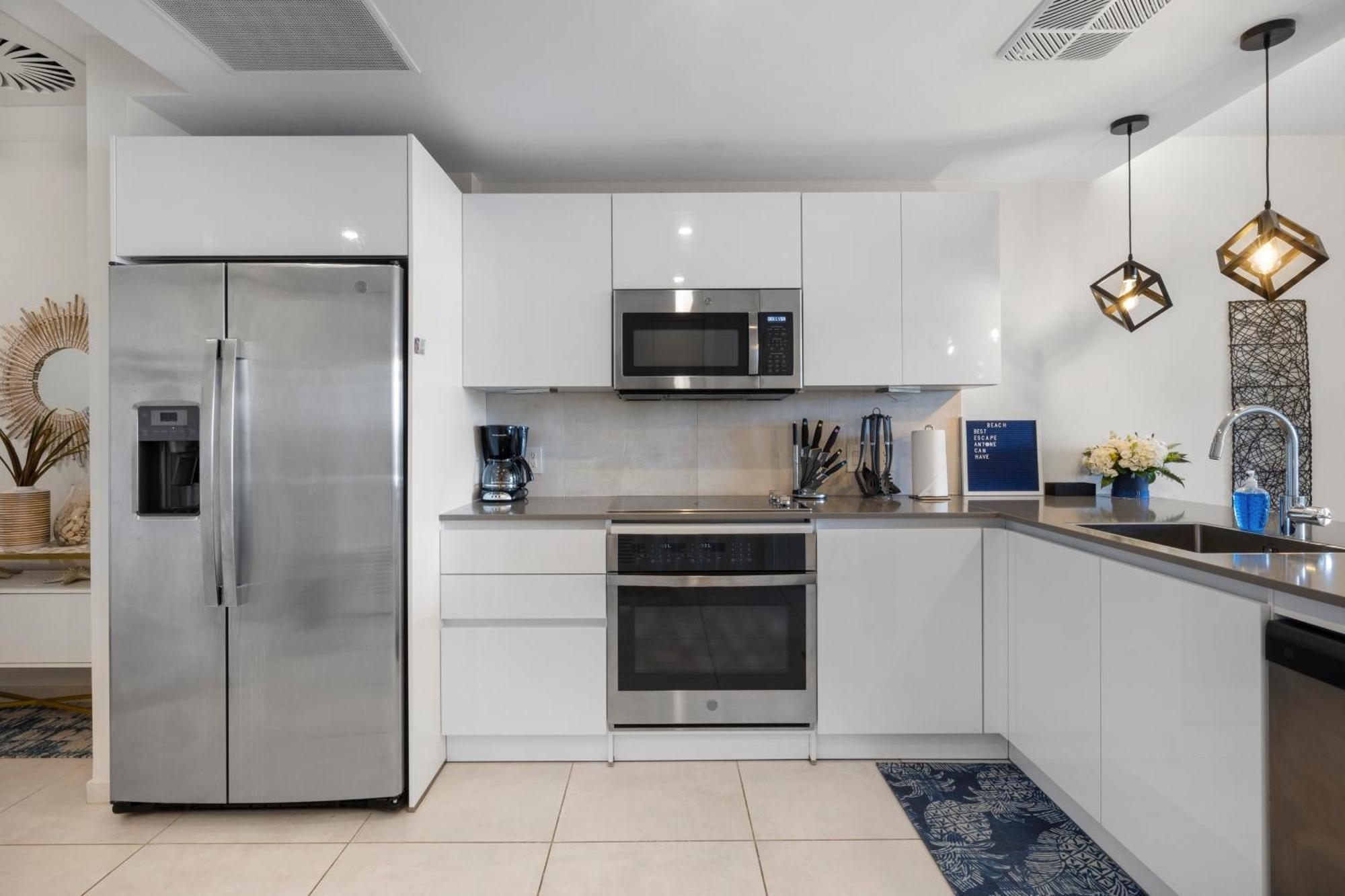 O Condominium Beachfront Residences, By Bocobay Aruba Palm Beach Room photo